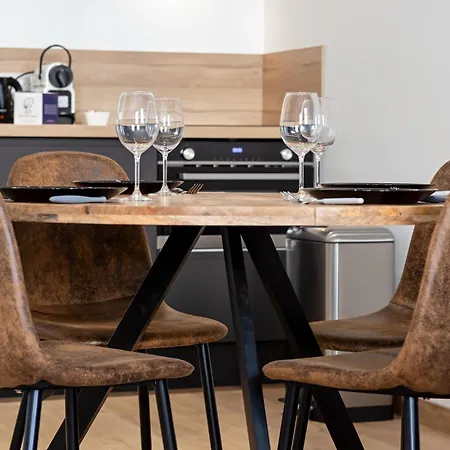 L'apparte Un F2 Cosy Et Moderne Refait A Neuf * Bourg-Achard