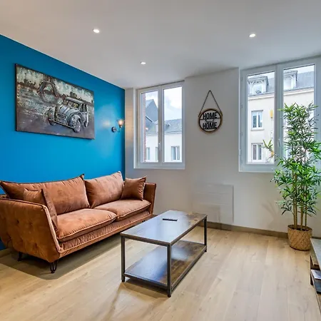 L'apparte Un F2 Cosy Et Moderne Refait A Neuf